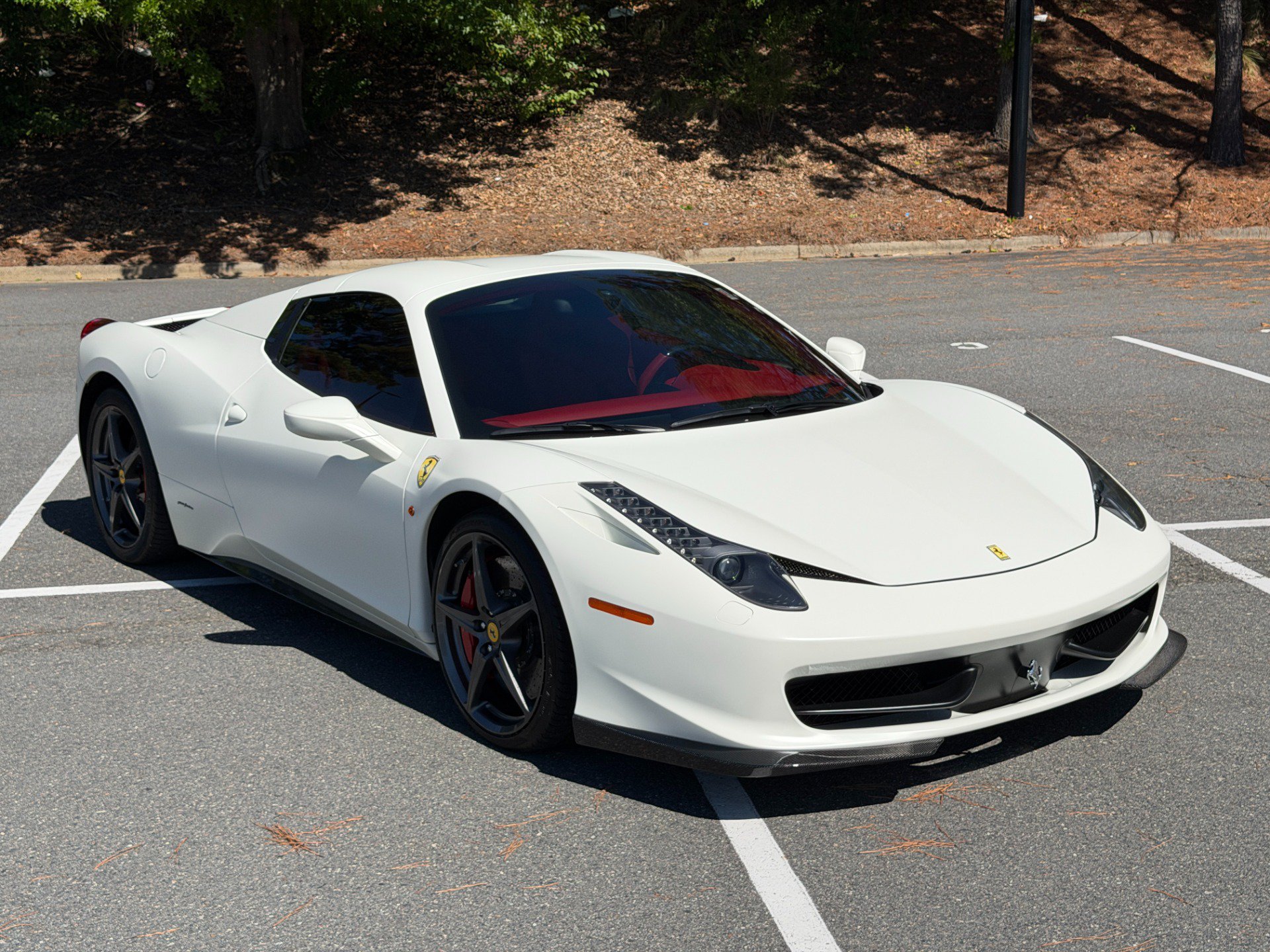 Used 2015 Ferrari 458 Spider RWD image 33