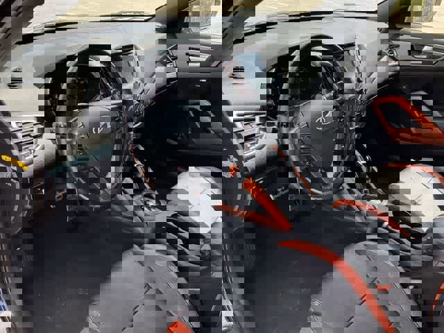 Used 2017 Hyundai Veloster Turbo image 10