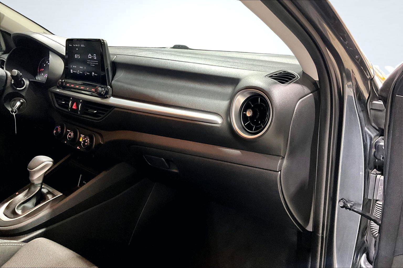 Used 2024 Kia Forte LXS image 17