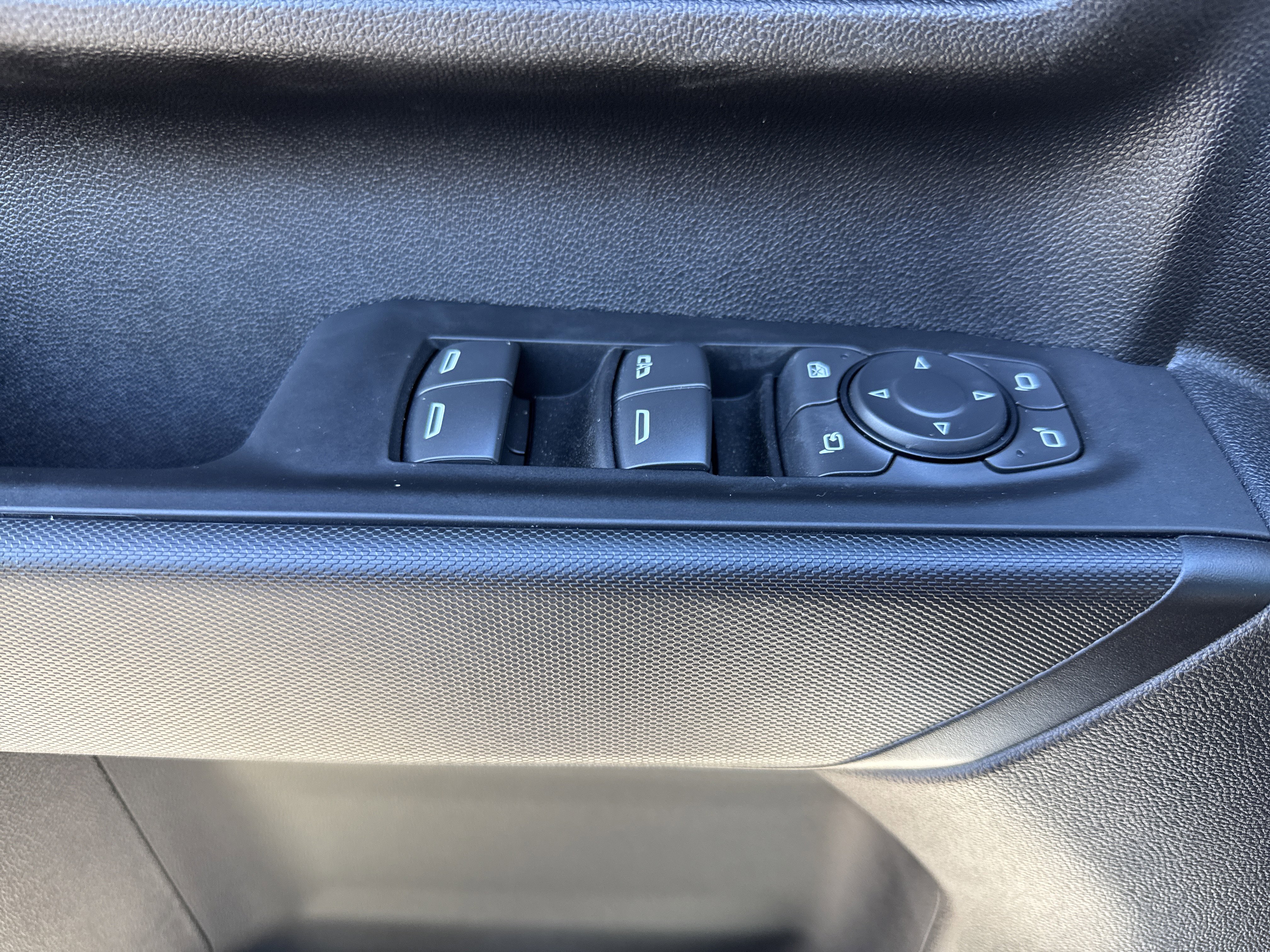 New 2026 GMC Sierra 3500 Pro w/ Convenience Package image 15