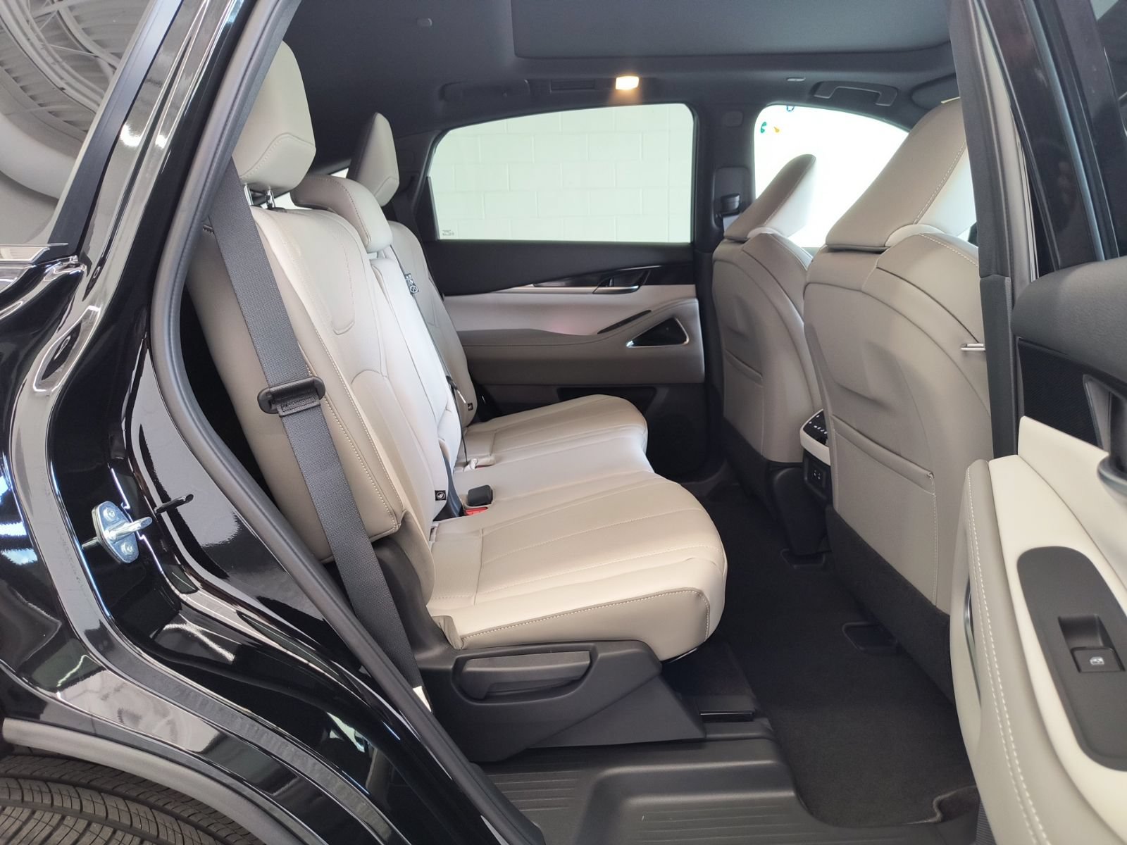 New 2027 INFINITI QX65 Sport w/ Cargo Package AWD/4WD image 26