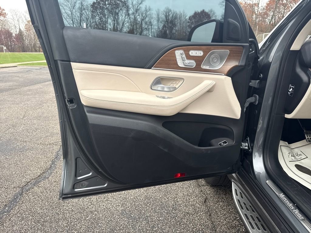 Used 2023 Mercedes-Benz GLS 580 GLS 580 image 10