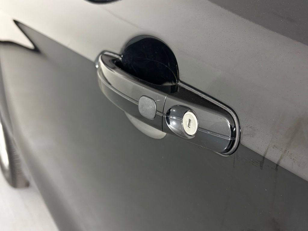 Used 2016 Ford Escape Titanium w/ Equipment Group 301A image 14