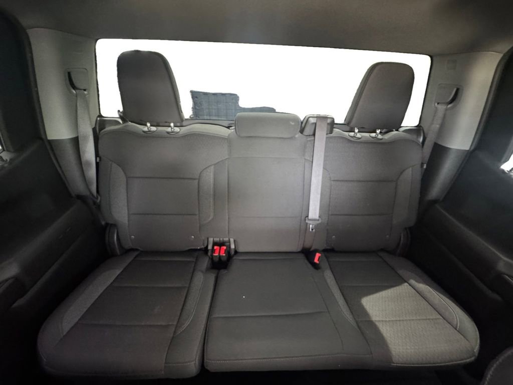 Used 2024 Chevrolet Silverado 1500 Custom RWD image 17