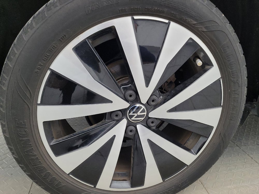 Used 2023 Volkswagen Taos SE FWD image 31