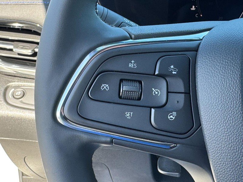 Used 2025 Buick Envista Sport Touring w/ Convenience I Package image 18