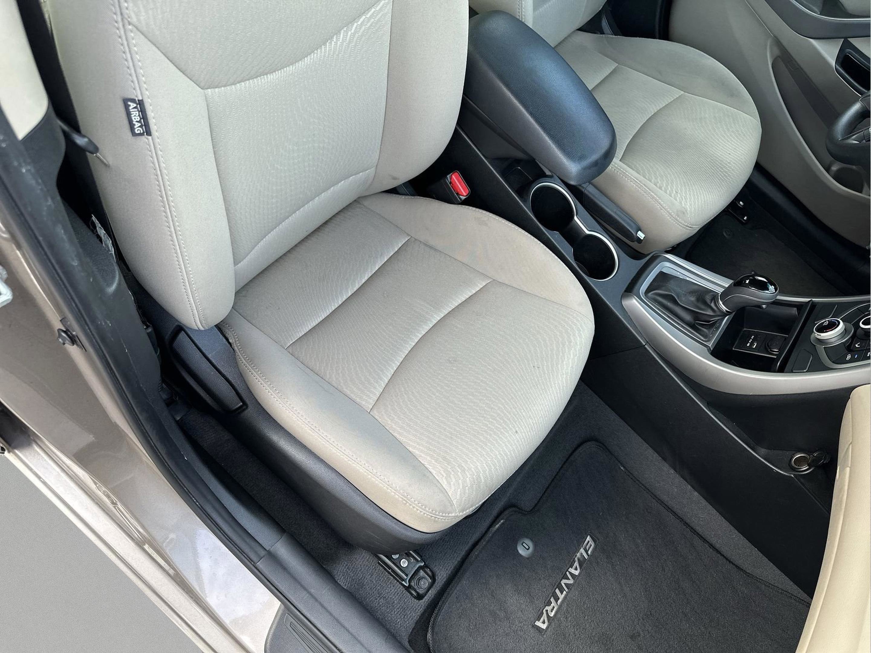 Used 2015 Hyundai Elantra SE w/ Option Group 02 image 19