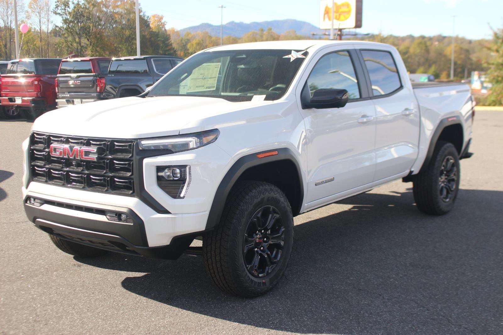 New 2025 GMC Canyon Elevation w/ Convenience Package image 4