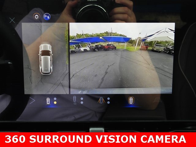 New 2026 Chevrolet Equinox LT w/ Safety and Technology Package image 6