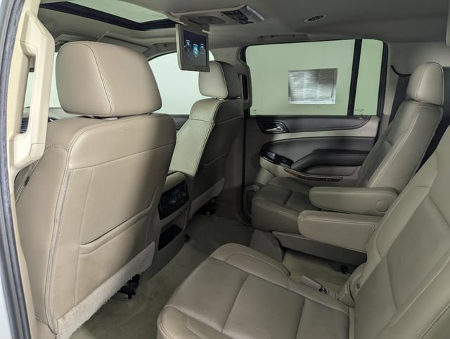 Used 2017 Chevrolet Suburban Premier AWD/4WD image 23