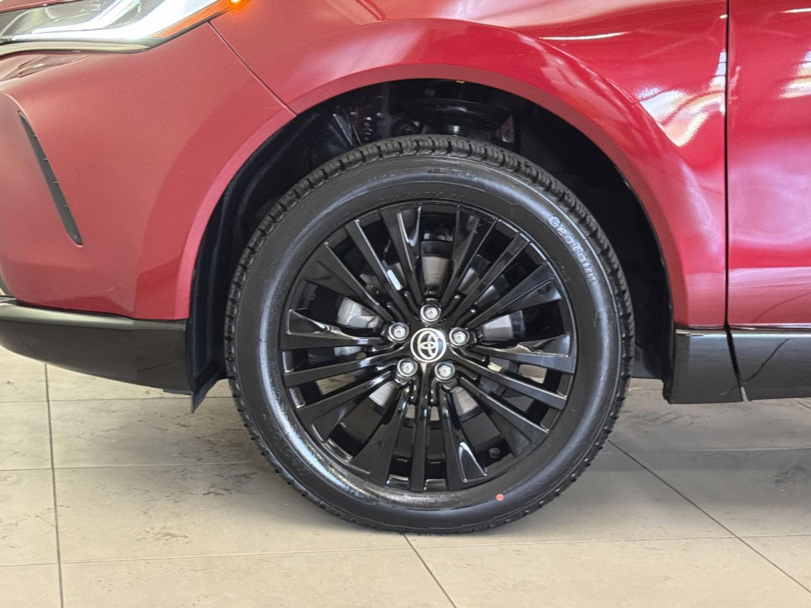 Used 2023 Toyota Venza Nightshade AWD/4WD image 13