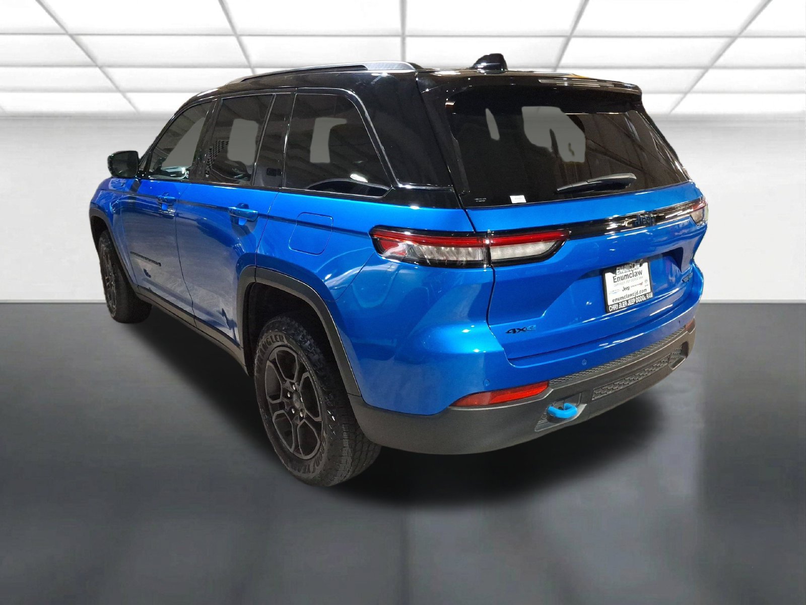 Certified 2024 Jeep Grand Cherokee Trailhawk AWD/4WD image 4