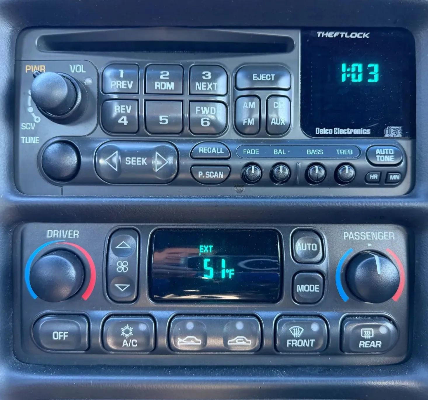 Used 2003 Chevrolet Corvette Coupe w/ Preferred Equipment Group image 28