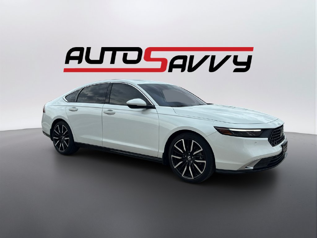 Used 2023 Honda Accord Touring image 3