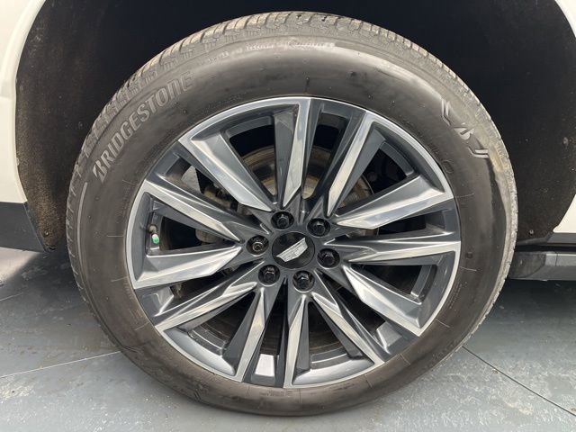 Used 2024 Cadillac Escalade ESV Sport Platinum AWD/4WD image 15