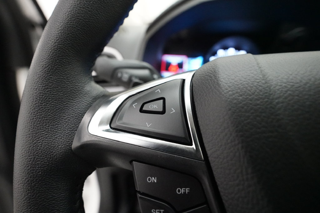 Used 2024 Ford Edge SEL w/ Convenience Package AWD/4WD image 18