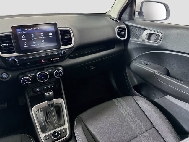 New 2026 Hyundai Venue SEL FWD image 25