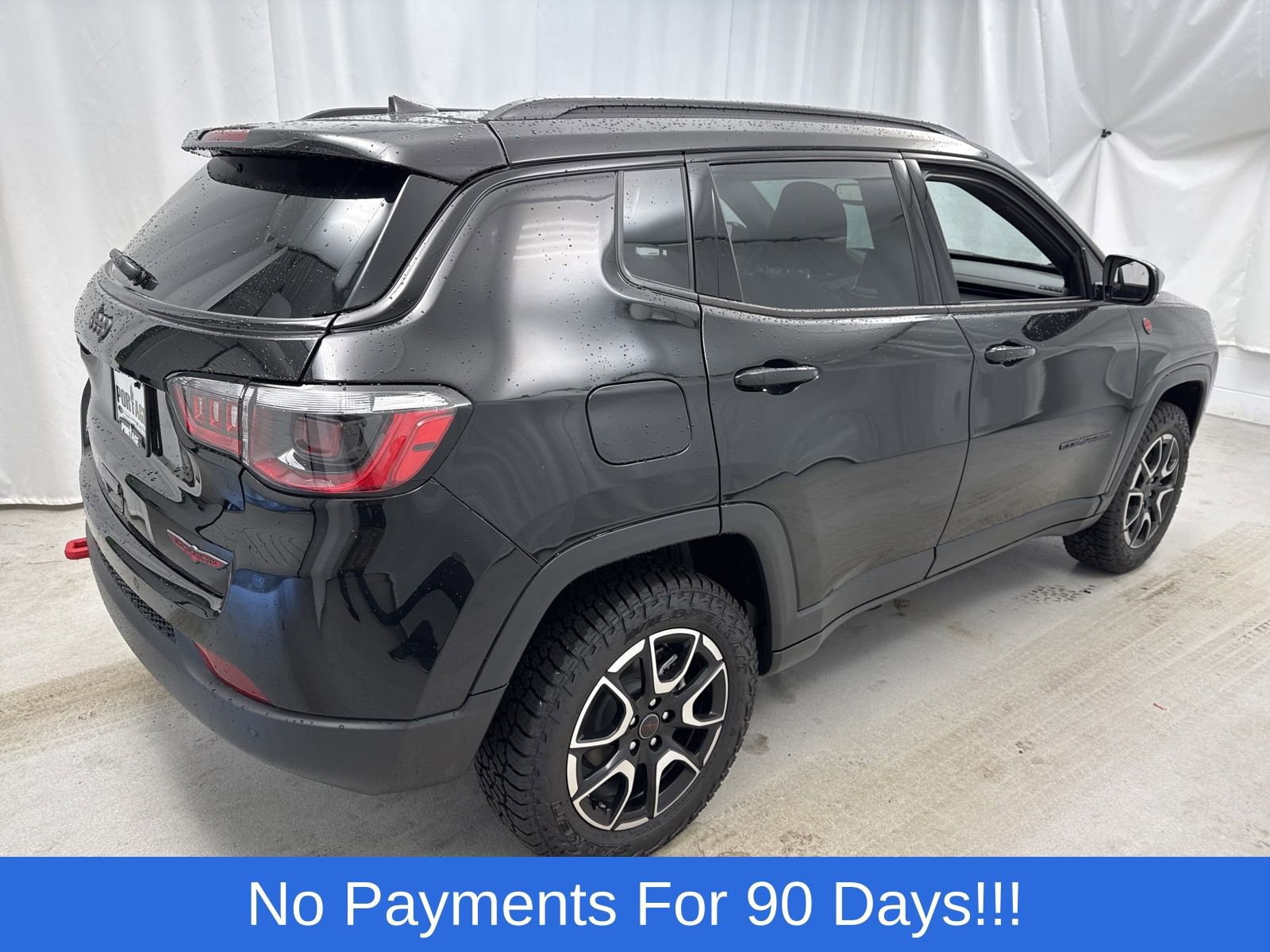 New 2026 Jeep Compass Trailhawk image 2