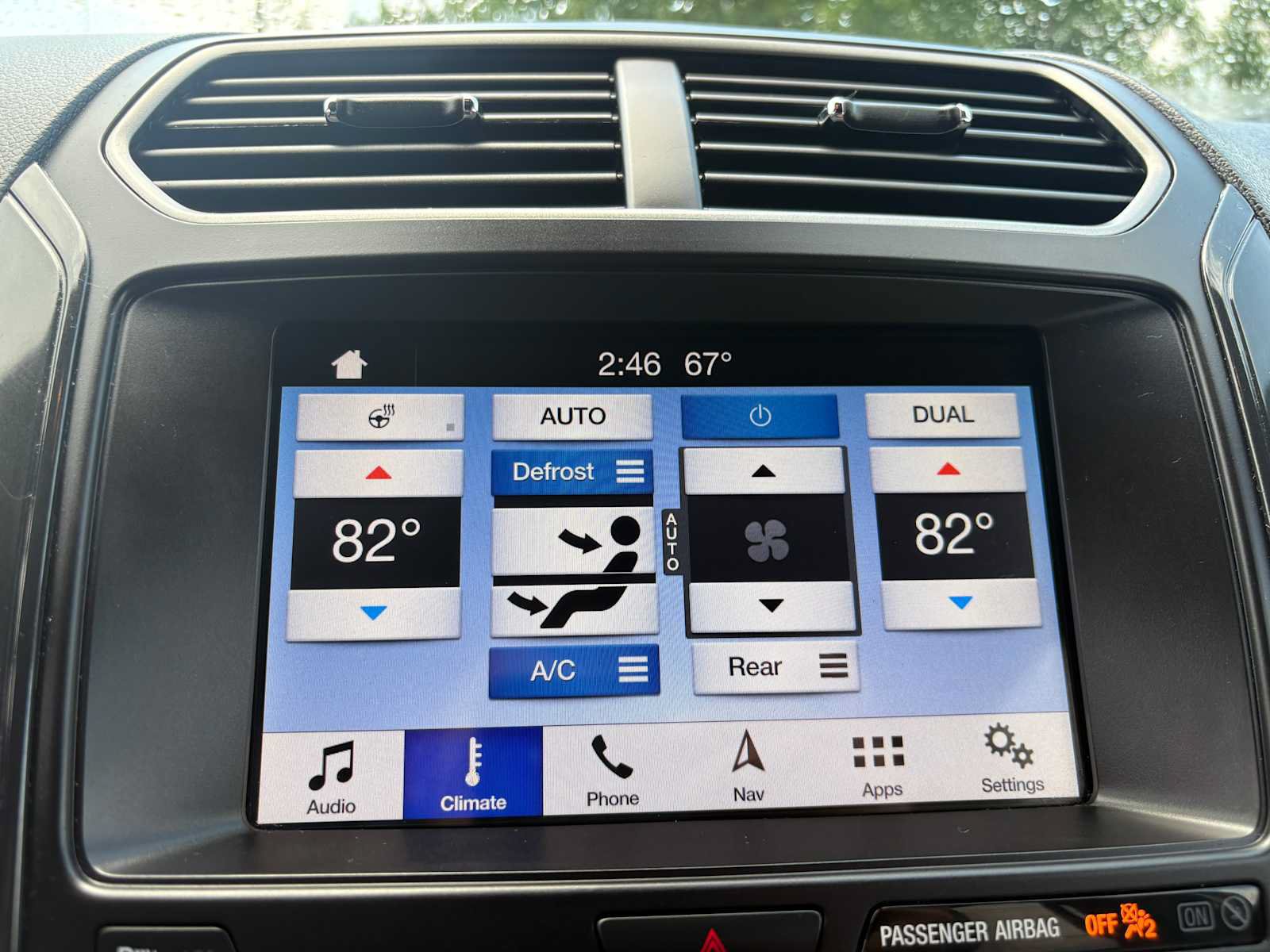 Used 2019 Ford Explorer XLT w/ Equipment Group 202A AWD/4WD image 24