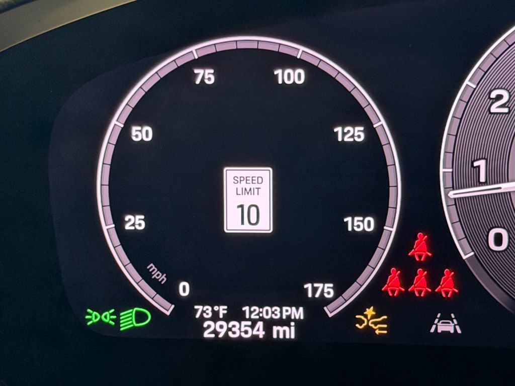 Certified 2024 Porsche Cayenne Coupe AWD/4WD image 22