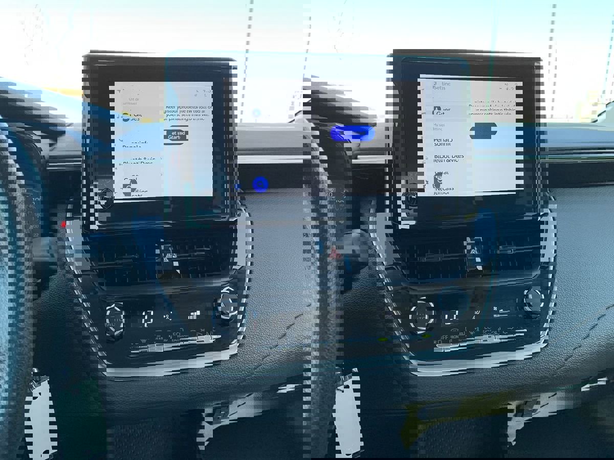 Used 2024 Toyota Corolla LE image 20