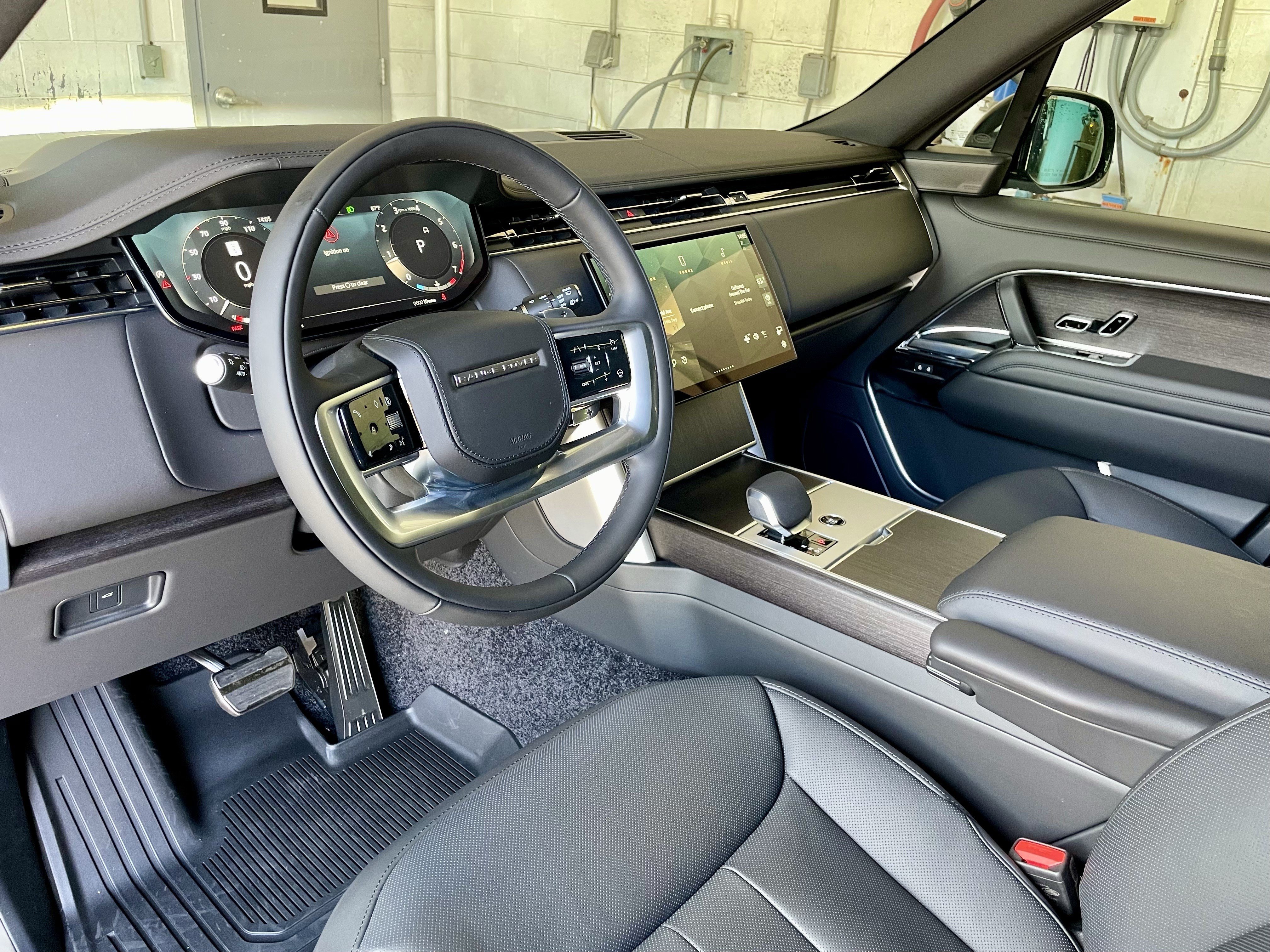 New 2026 Land Rover Range Rover SE AWD/4WD image 13