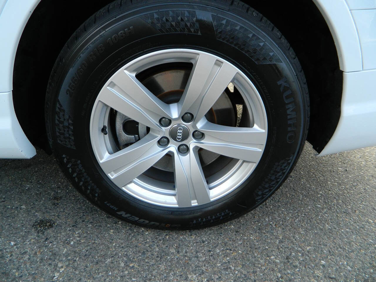 Used 2018 Audi Q7 2.0T Premium Plus w/ Premium Plus Package image 29