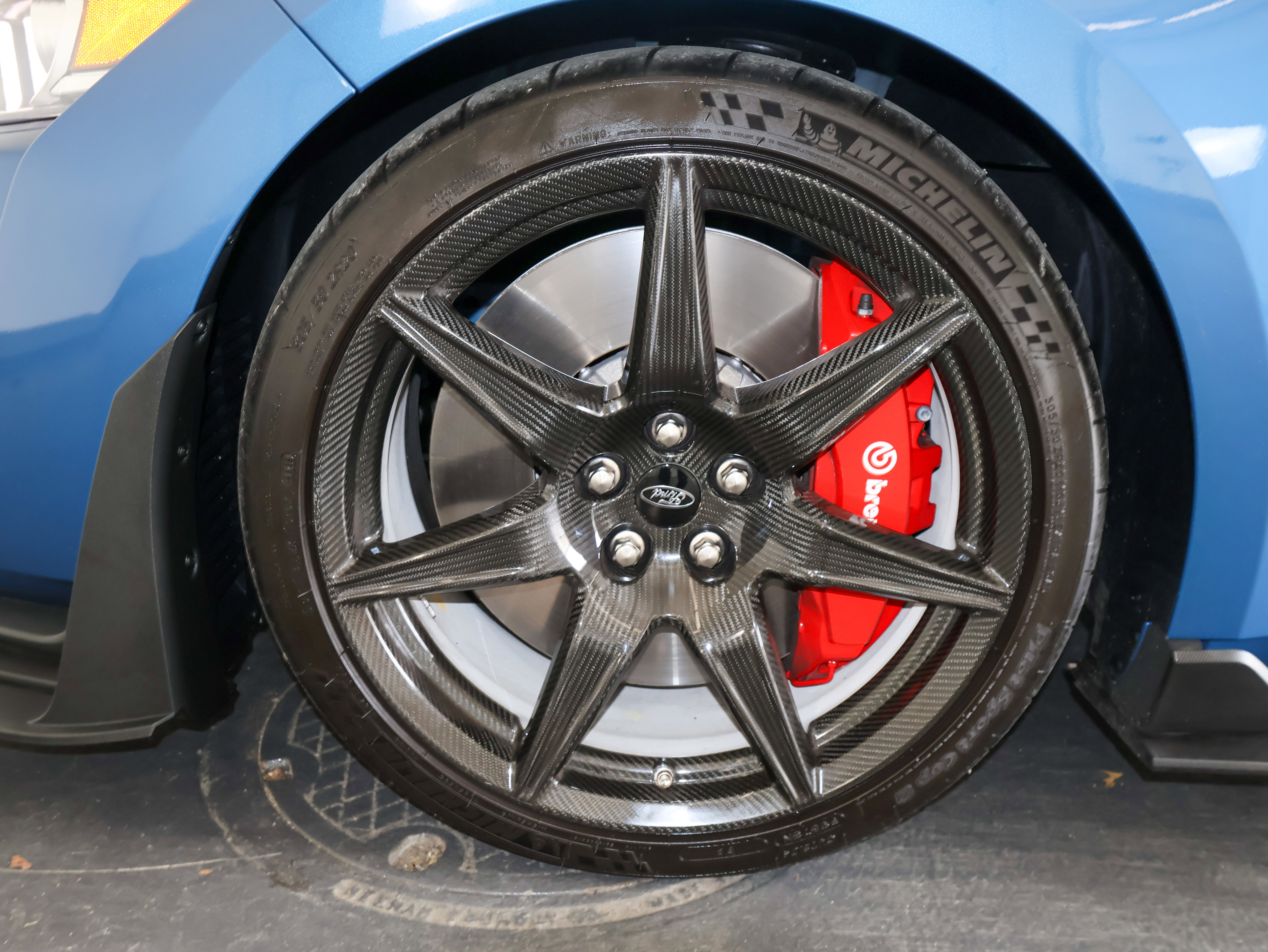 Used 2020 Ford Mustang Shelby GT500 w/ Carbon Fiber Track Pack RWD image 44