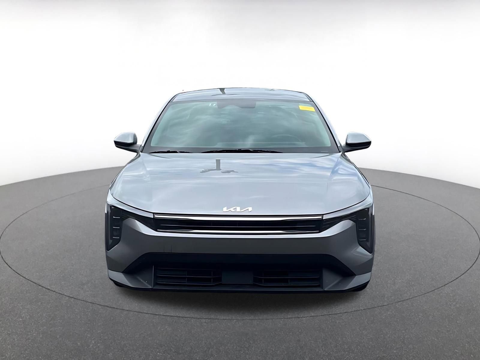 Used 2025 Kia K4 FWD image 2