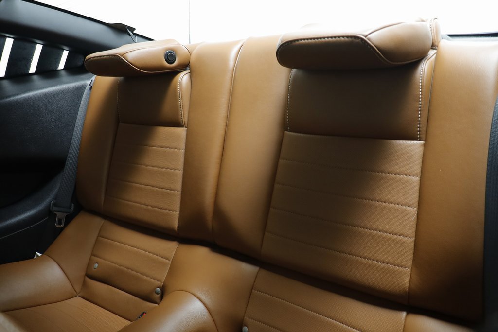 Used 2013 Ford Mustang GT Premium w/ Comfort Pkg image 12