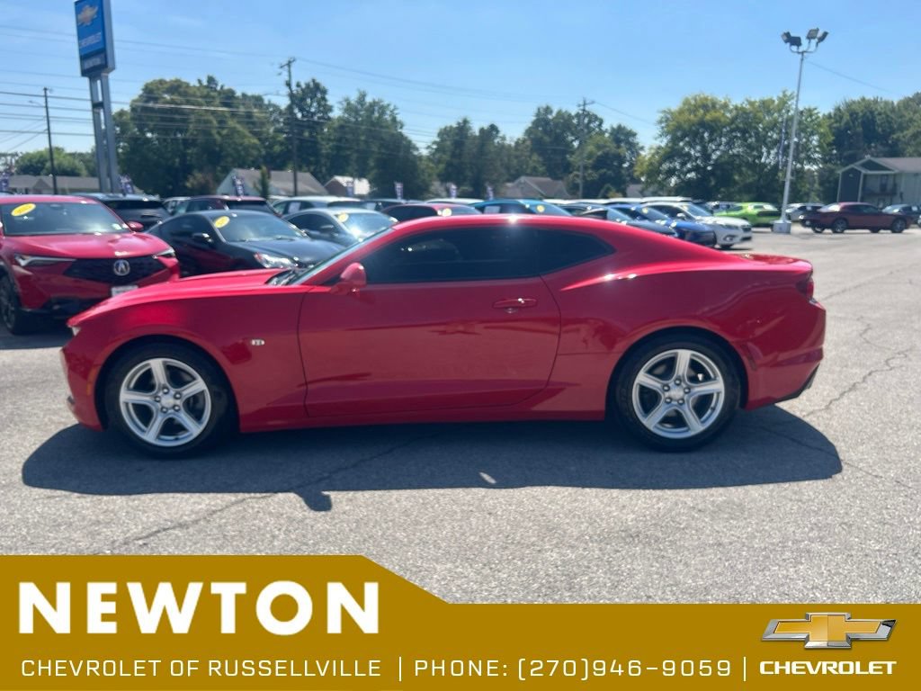 Used 2020 Chevrolet Camaro LT RWD image 27