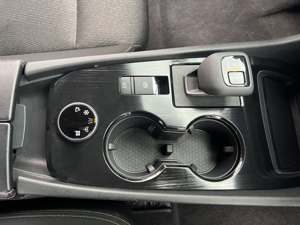 Certified 2024 Nissan Rogue SV image 24