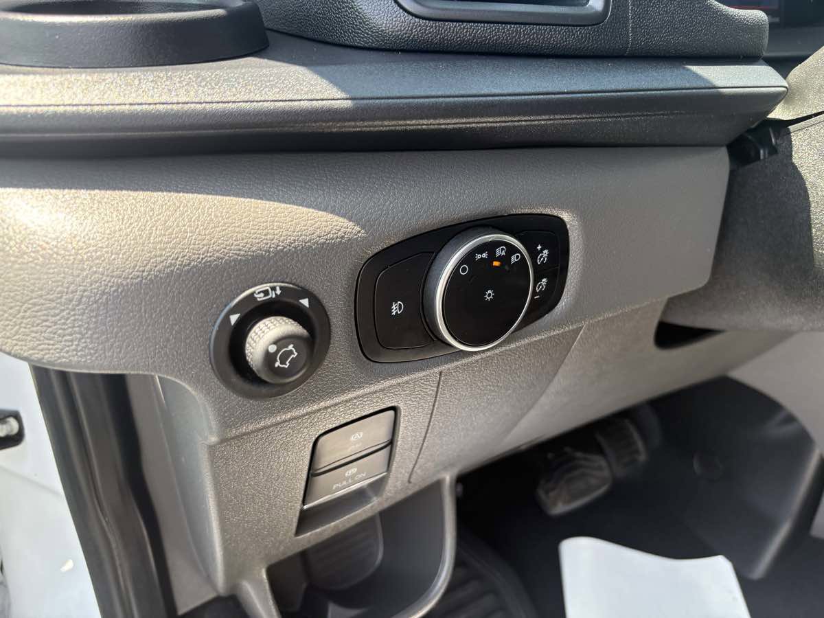 Used 2026 Ford Transit 350 XLT image 16