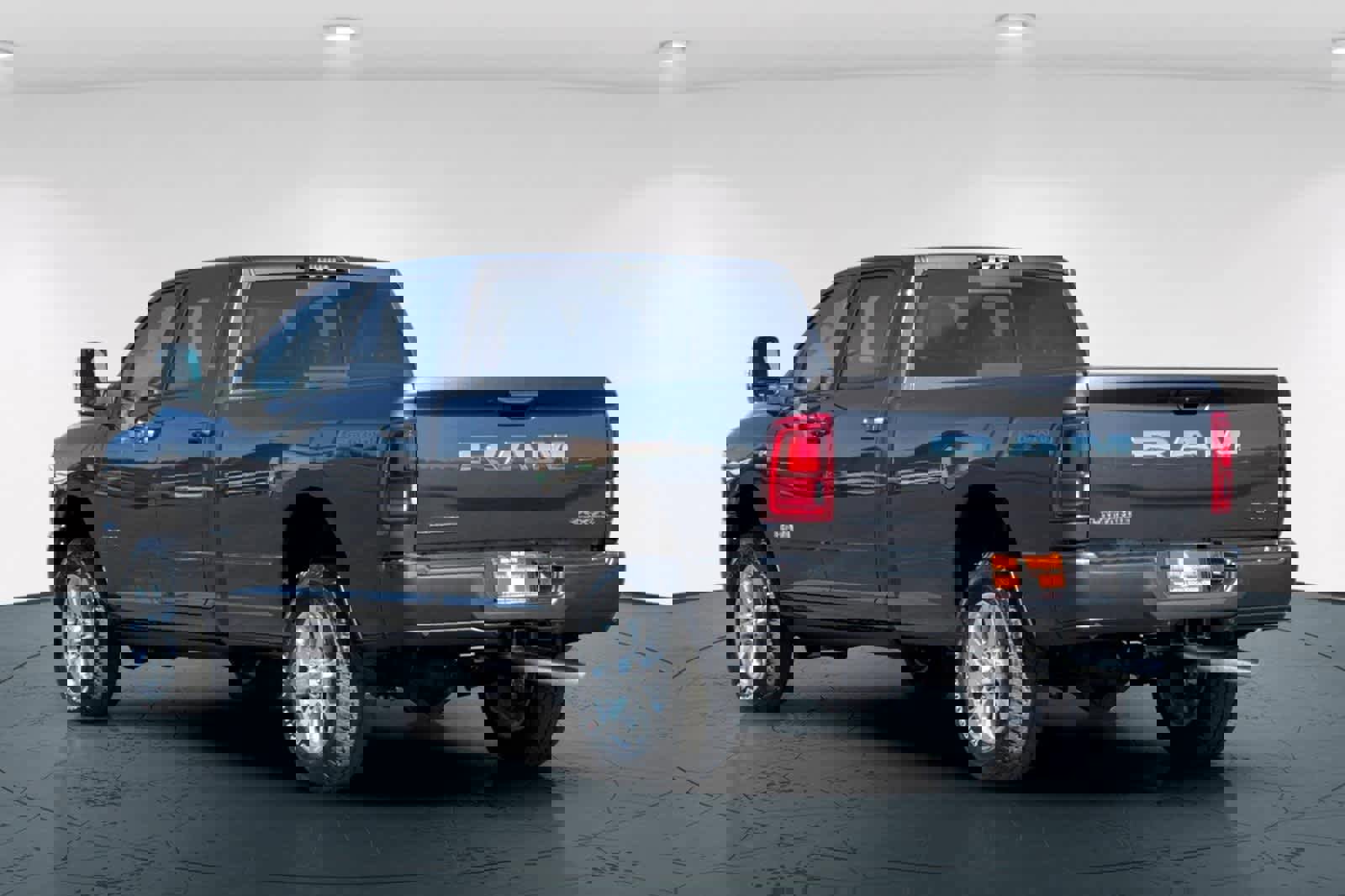 New 2025 RAM 3500 Laramie image 8