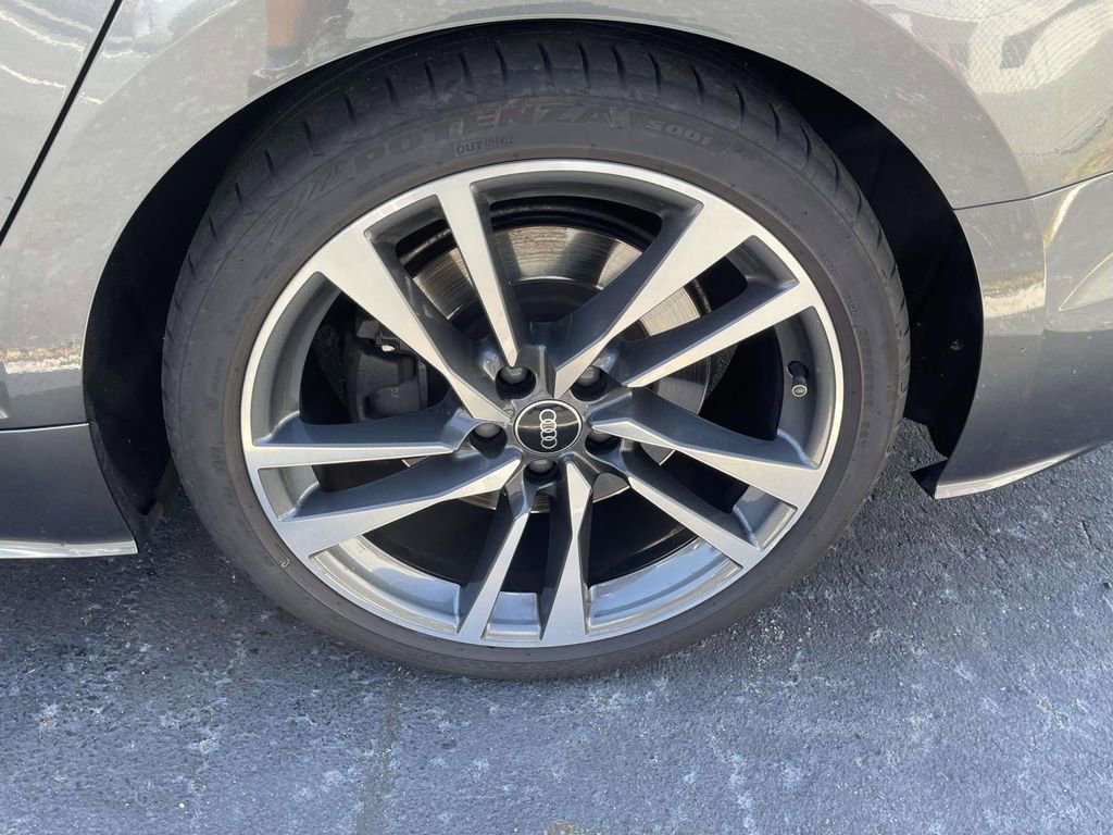 Used 2022 Audi S5 Premium image 29