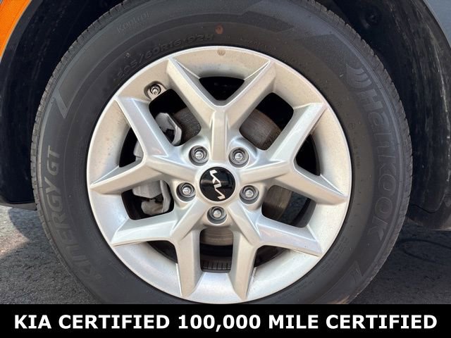 Certified 2025 Kia Soul LX w/ LX Technology Package image 9