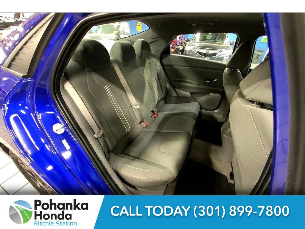 Used 2023 Hyundai Elantra SEL w/ Cargo Package image 20