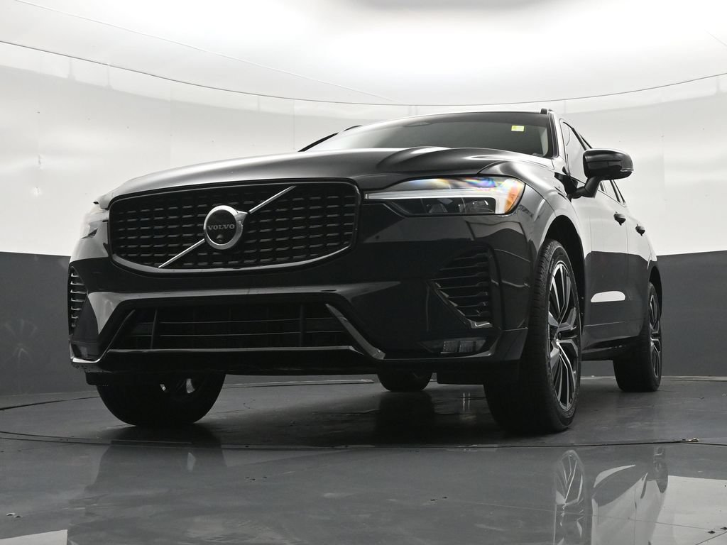 Certified 2024 Volvo XC60 B5 Plus AWD/4WD image 30