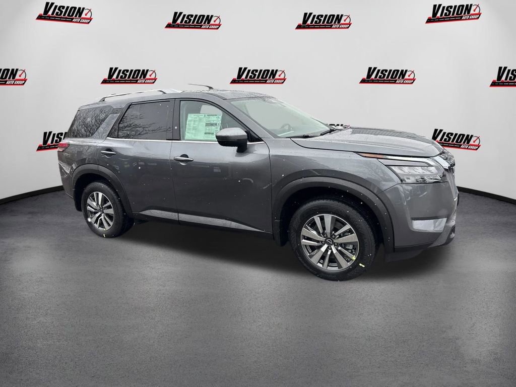 New 2025 Nissan Pathfinder SL image 4