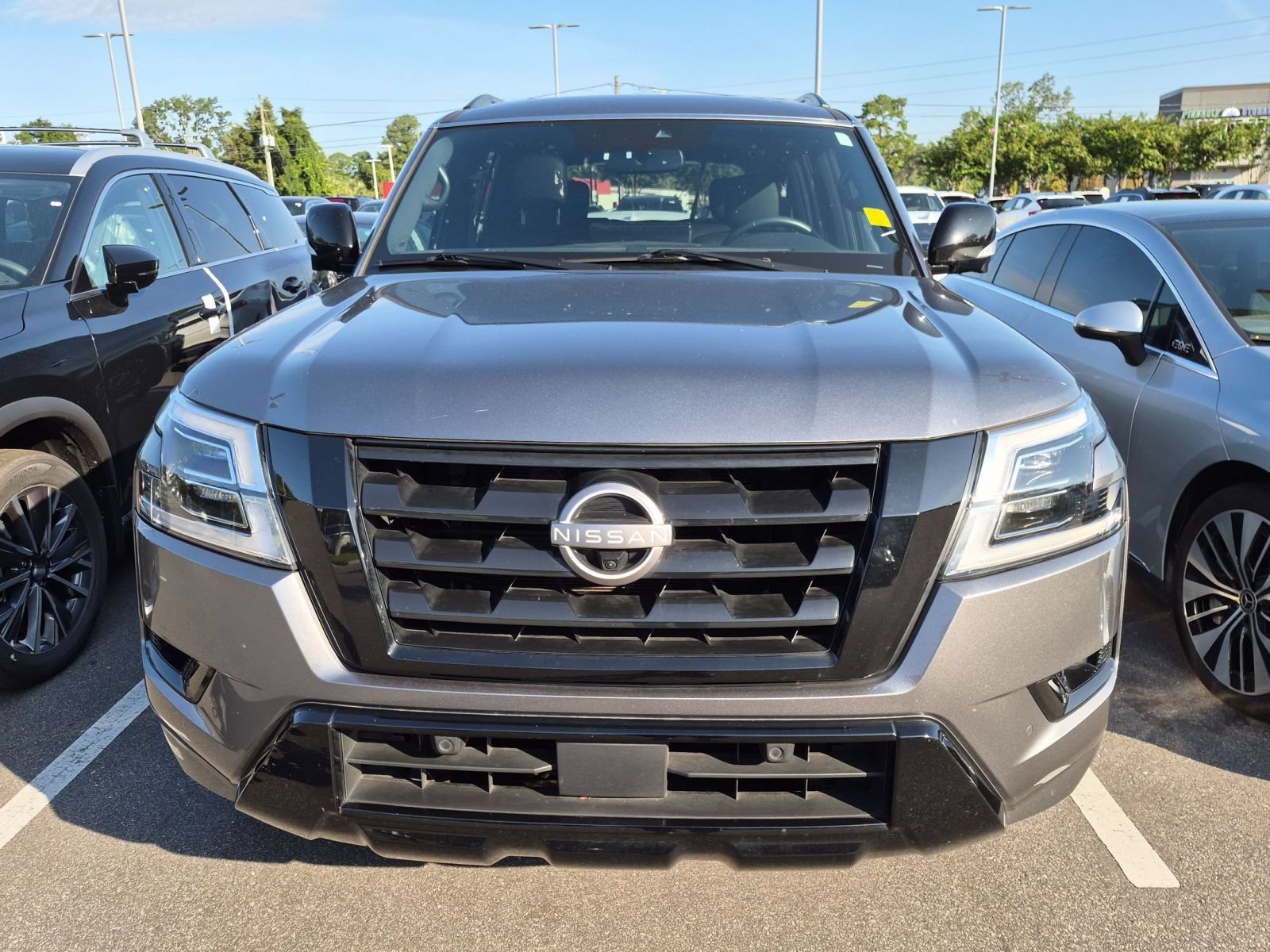 Used 2023 Nissan Armada SL w/ Midnight Edition Package RWD image 6