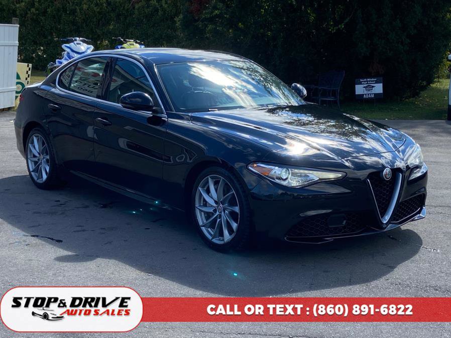 Used 2018 Alfa Romeo Giulia image 7