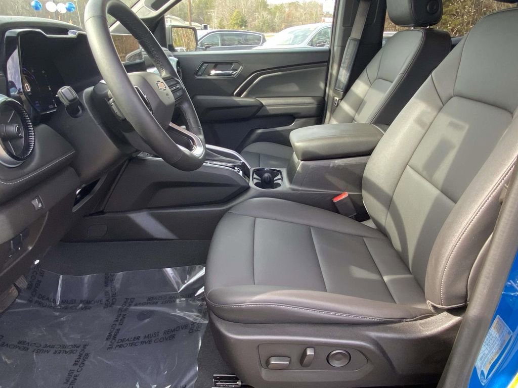 Used 2023 Chevrolet Colorado LT w/ LT Convenience Package III image 13