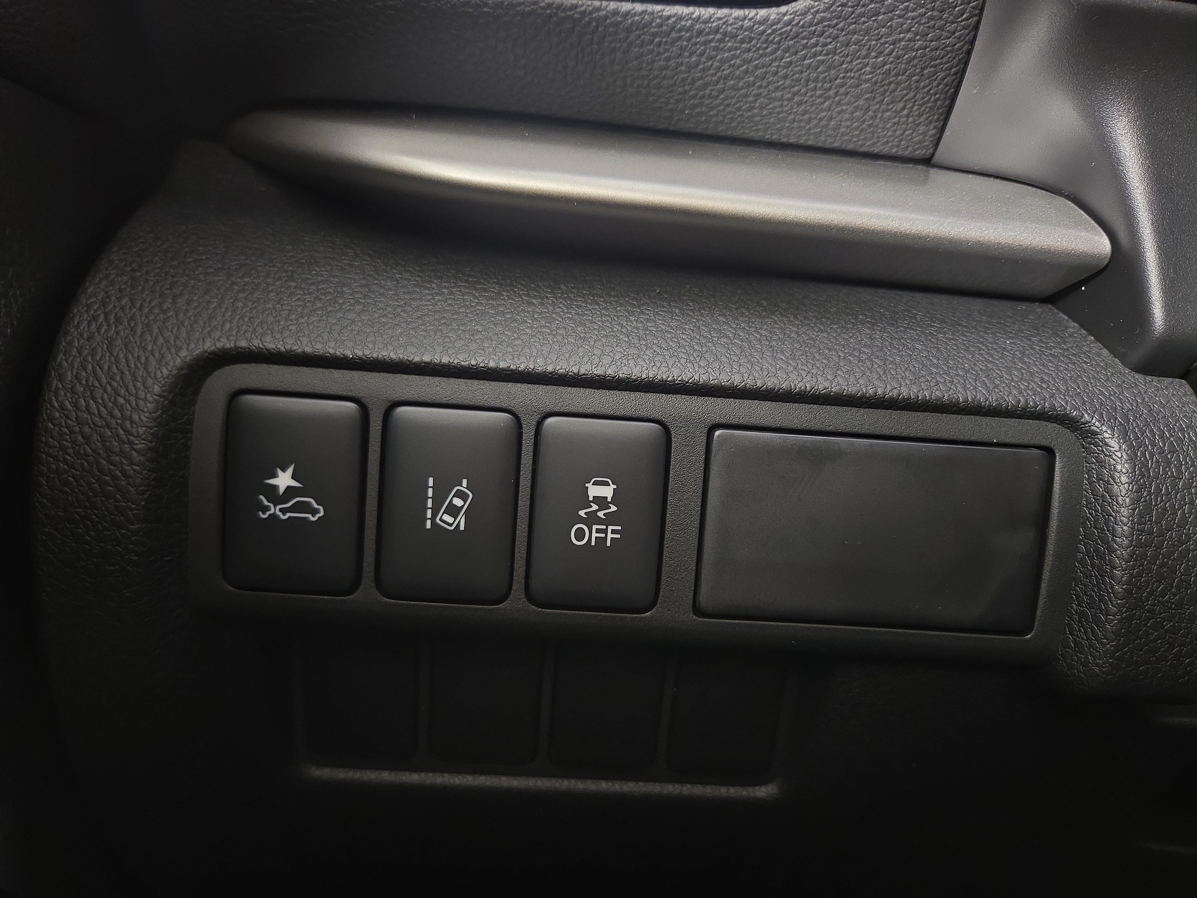 New 2026 Mitsubishi Eclipse Cross LE AWD/4WD image 23