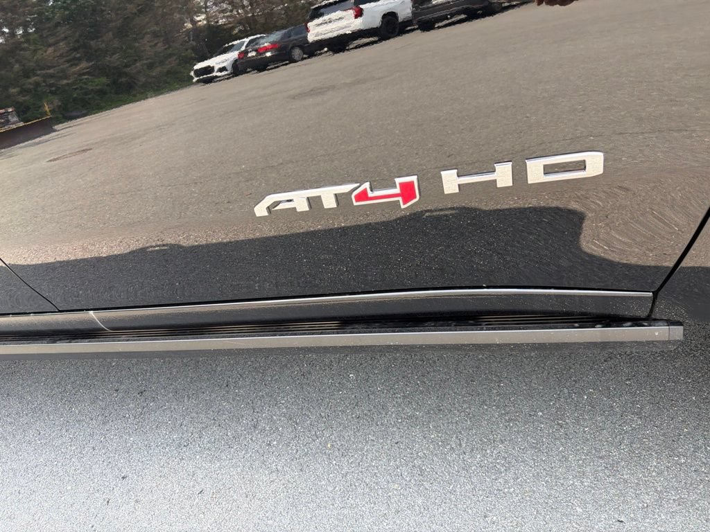 New 2026 GMC Sierra 2500 AT4 w/ AT4 Premium Plus Package AWD/4WD image 9