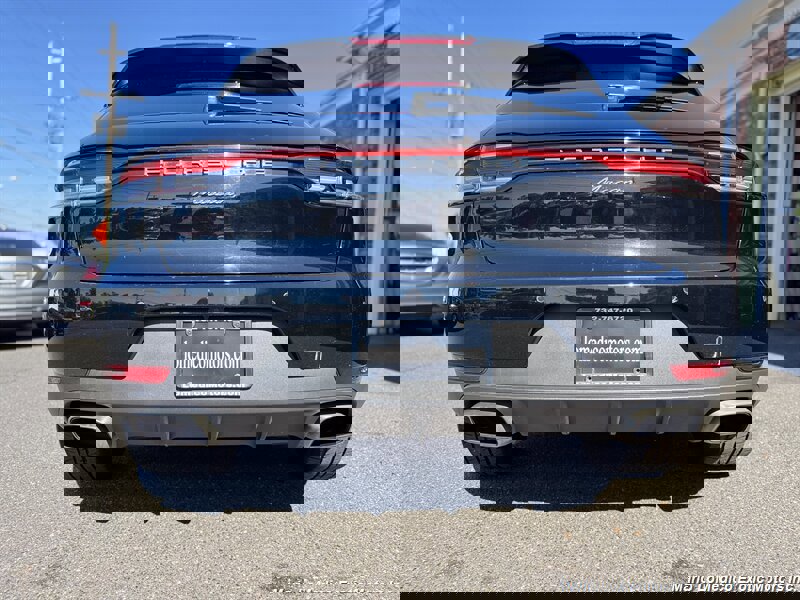 Used 2021 Porsche Macan image 4