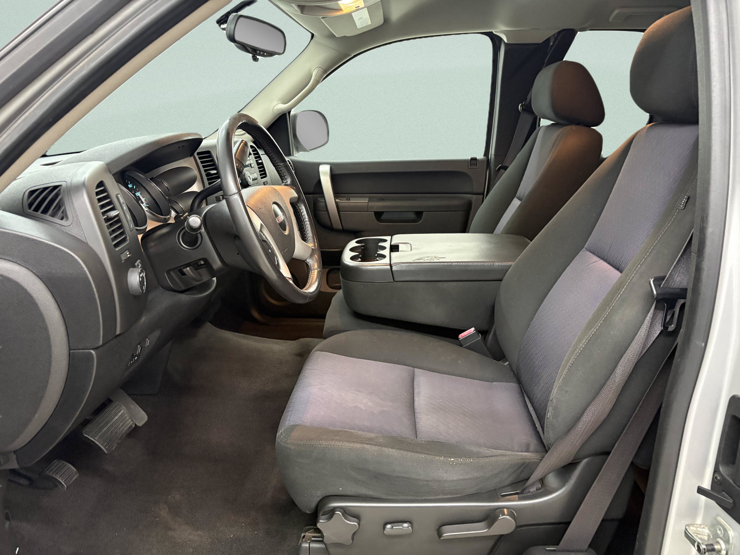 Used 2010 GMC Sierra 1500 SLE w/ Power Pack Plus AWD/4WD image 12