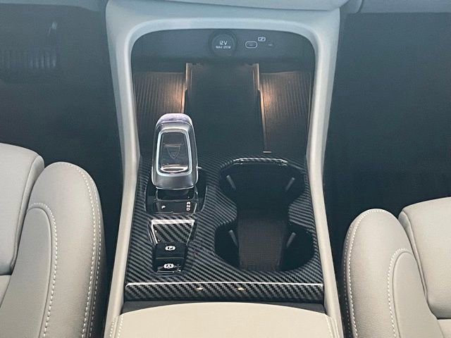 Used 2026 Volvo XC40 B5 Ultra w/ Climate Package image 14