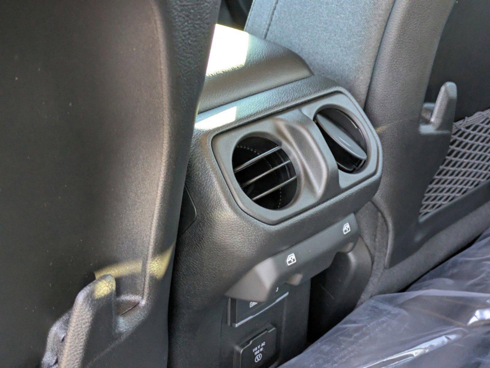 New 2025 Jeep Wrangler Unlimited Rubicon w/ Steel Bumper Group image 28