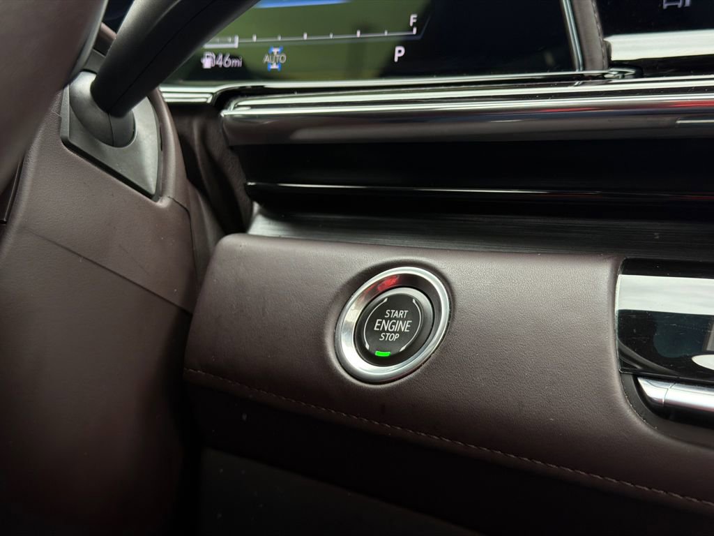 Used 2021 Cadillac Escalade Sport Platinum AWD/4WD image 36