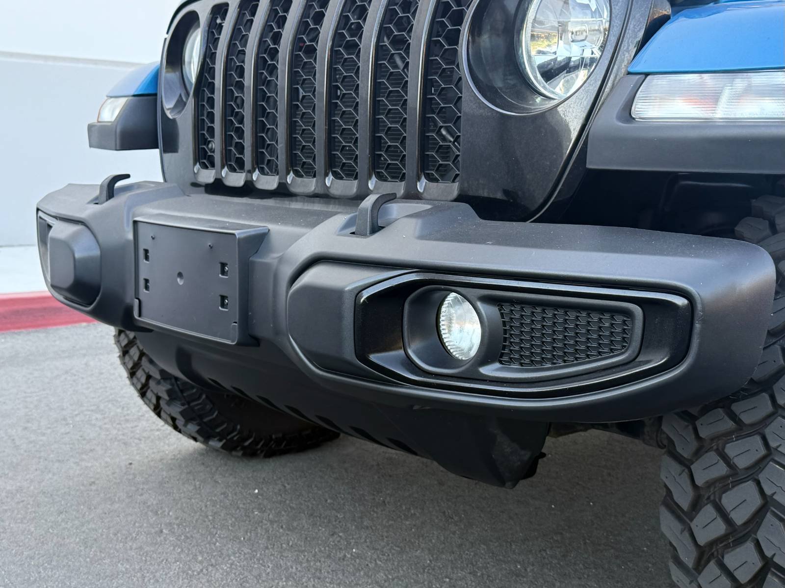 Used 2021 Jeep Gladiator Sport AWD/4WD image 48
